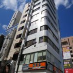 御堂筋沿い☆道頓堀の角地に位置するテナントビル3階店舗事務所